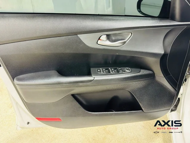 SEMINUEVOS KIA Forte a Estados en autogozo