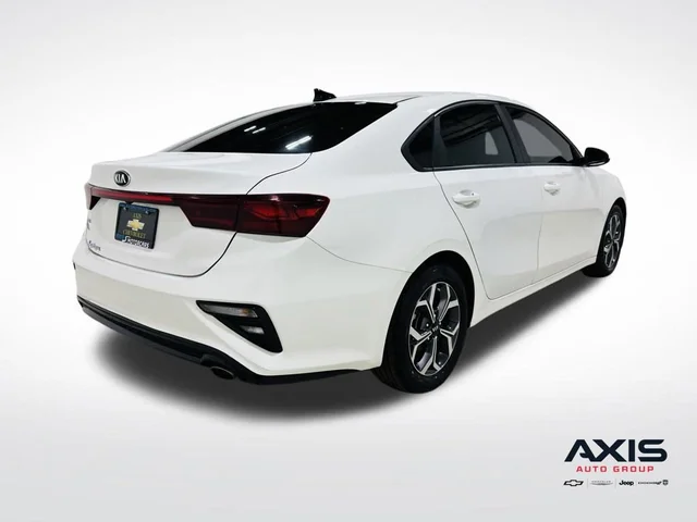 SEMINUEVOS KIA Forte a Estados en autogozo