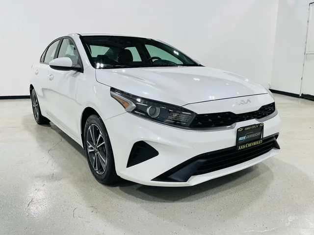 SEMINUEVOS KIA Forte a Estados en autogozo