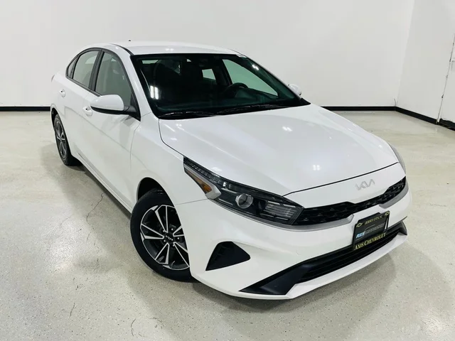SEMINUEVOS KIA Forte a Estados en autogozo