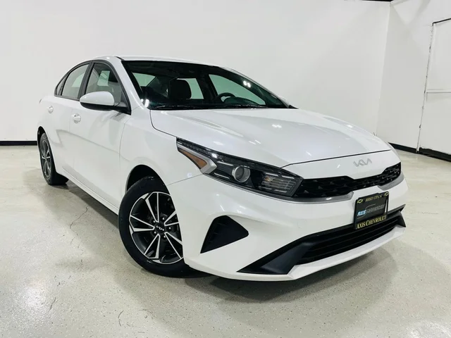 SEMINUEVOS KIA Forte a Estados en autogozo