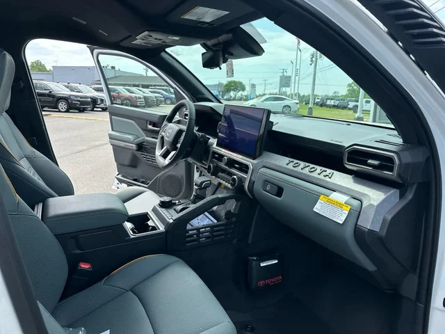 Nuevos TOYOTA TACOMA I-FORCE MAX at Mt Airy in Mount Airy Toyota