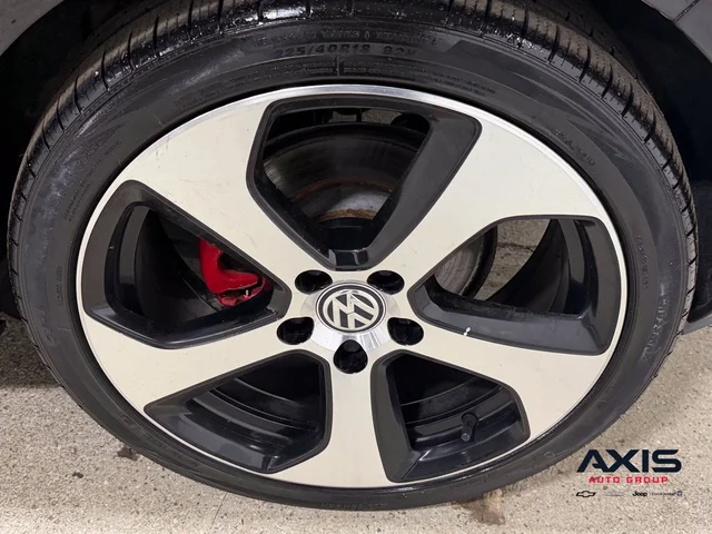 SEMINUEVOS VOLKSWAGEN Golf GTI a Estados en autogozo