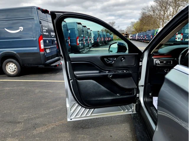 SEMINUEVOS LINCOLN Aviator at Columbus in Bob Caldwell Chrysler Jeep Dodge Ram
