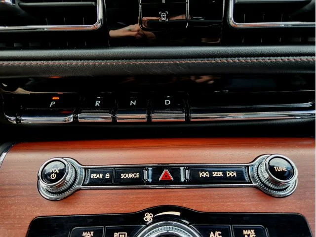 SEMINUEVOS LINCOLN Aviator at Columbus in Bob Caldwell Chrysler Jeep Dodge Ram