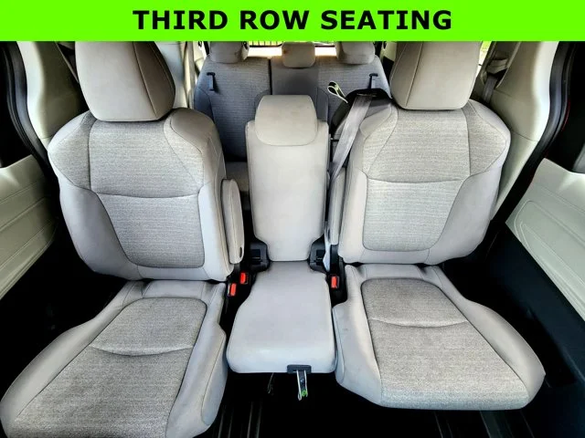 SEMINUEVOS TOYOTA Sienna at Columbus in Bob Caldwell Chrysler Jeep Dodge Ram