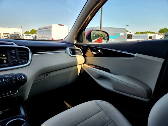 SEMINUEVOS KIA Sorento at Columbus in Bob Caldwell Chrysler Jeep Dodge Ram