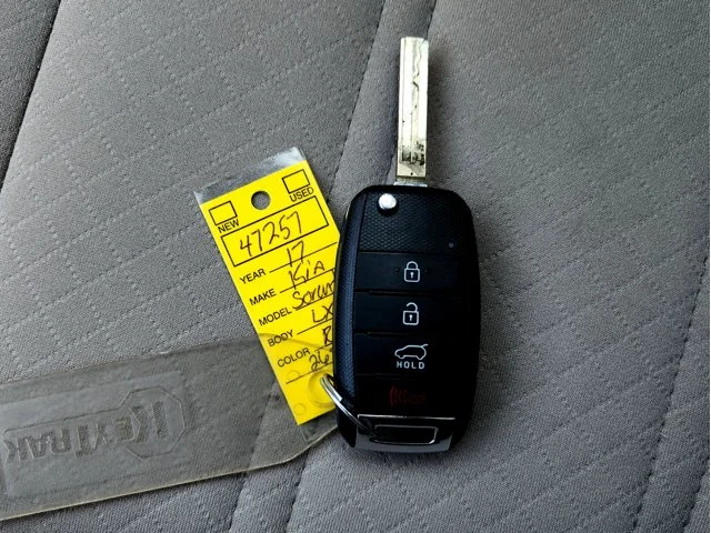 SEMINUEVOS KIA Sorento at Columbus in Bob Caldwell Chrysler Jeep Dodge Ram