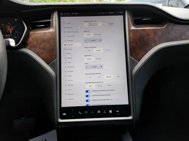 SEMINUEVOS TESLA Model X at Columbus in Bob Caldwell Chrysler Jeep Dodge Ram
