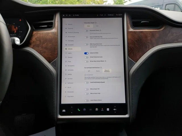 SEMINUEVOS TESLA Model X at Columbus in Bob Caldwell Chrysler Jeep Dodge Ram