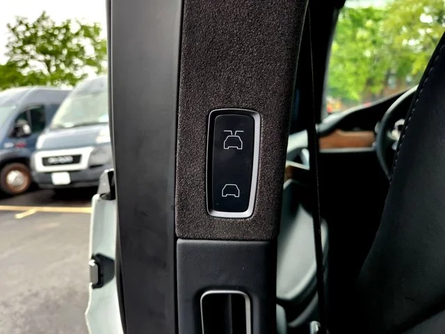 SEMINUEVOS TESLA Model X at Columbus in Bob Caldwell Chrysler Jeep Dodge Ram