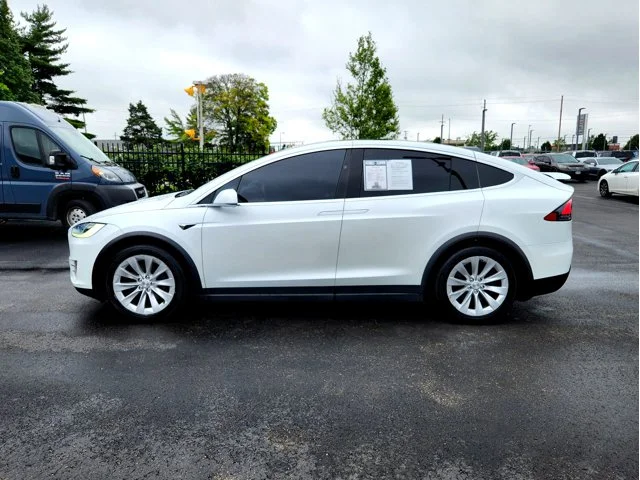 SEMINUEVOS TESLA Model X at Columbus in Bob Caldwell Chrysler Jeep Dodge Ram