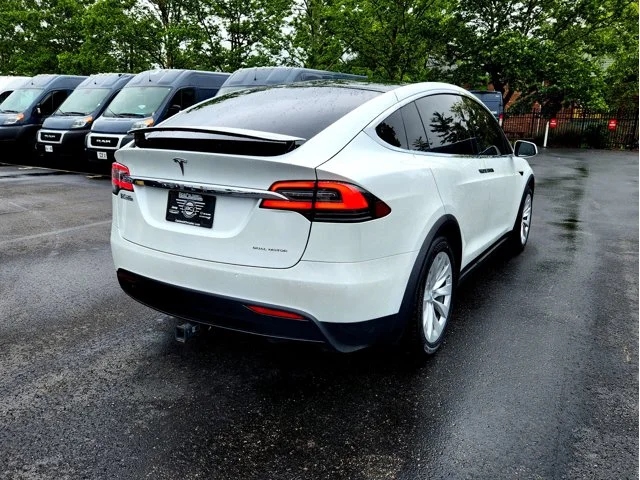 SEMINUEVOS TESLA Model X at Columbus in Bob Caldwell Chrysler Jeep Dodge Ram