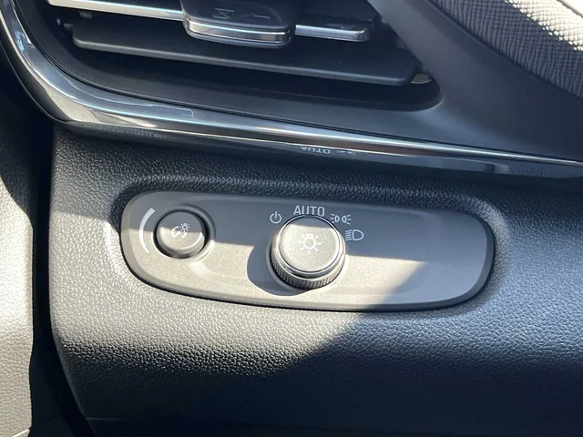 Nuevos BUICK ENVISTA at Matthews in Liberty Buick GMC