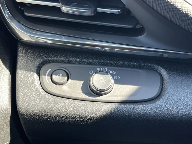 Nuevos BUICK ENVISTA at Matthews in Liberty Buick GMC