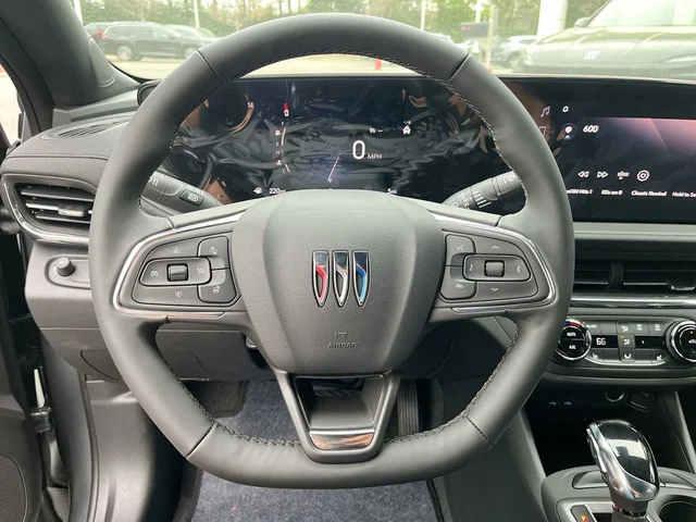 Nuevos BUICK ENVISTA at Matthews in Liberty Buick GMC