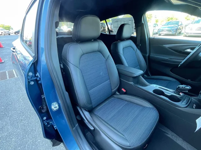 Nuevos BUICK ENVISTA at Matthews in Liberty Buick GMC