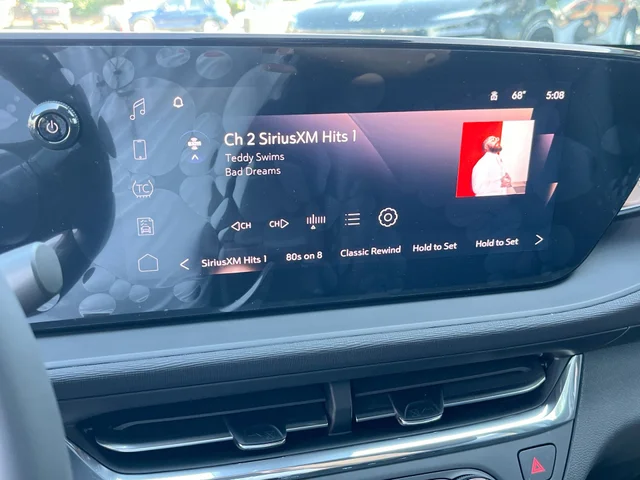Nuevos BUICK ENVISTA at Matthews in Liberty Buick GMC