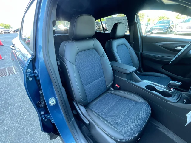 Nuevos BUICK ENVISTA at Matthews in Liberty Buick GMC