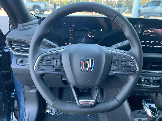 Nuevos BUICK ENVISTA at Matthews in Liberty Buick GMC