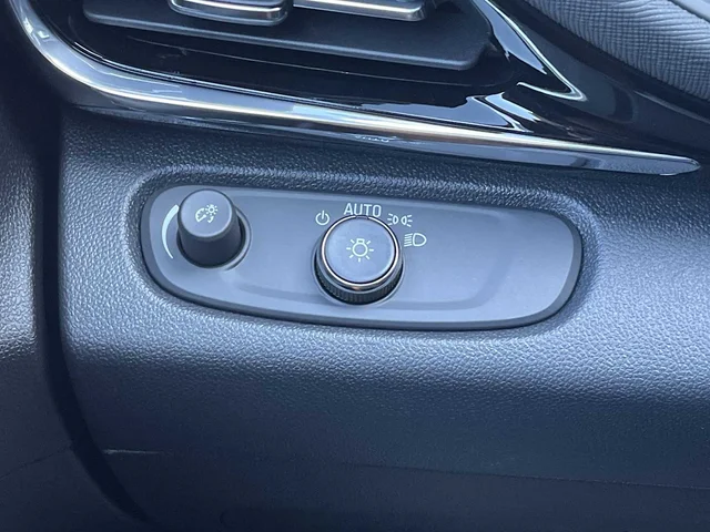 Nuevos BUICK ENVISTA at Matthews in Liberty Buick GMC