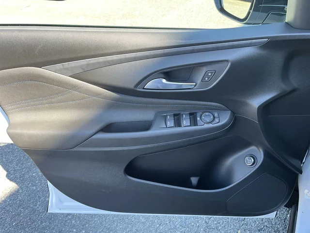 Nuevos BUICK ENVISTA at Matthews in Liberty Buick GMC