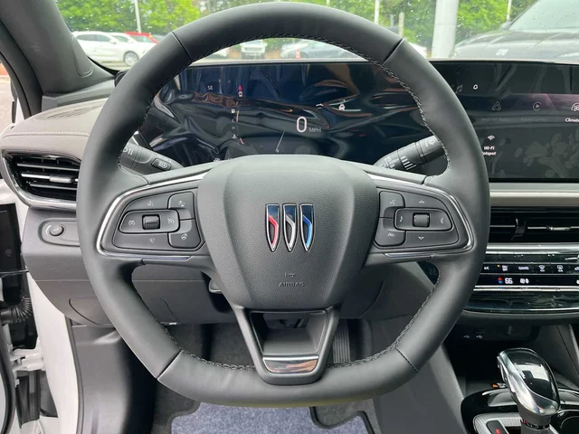Nuevos BUICK ENVISTA at Matthews in Liberty Buick GMC