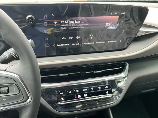 Nuevos BUICK ENVISTA at Matthews in Liberty Buick GMC