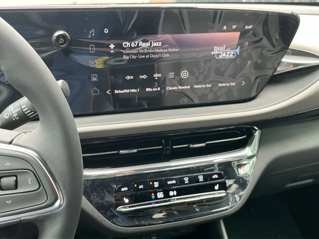 Nuevos BUICK ENVISTA at Matthews in Liberty Buick GMC