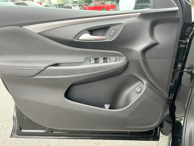 Nuevos BUICK ENVISTA at Matthews in Liberty Buick GMC