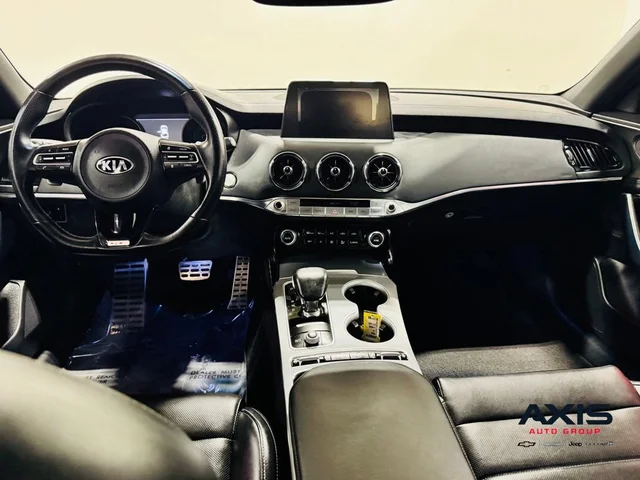 SEMINUEVOS KIA Stinger a Estados en autogozo