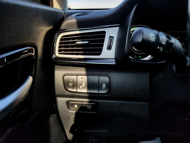 SEMINUEVOS KIA Niro at Columbus in Bob Caldwell Chrysler Jeep Dodge Ram