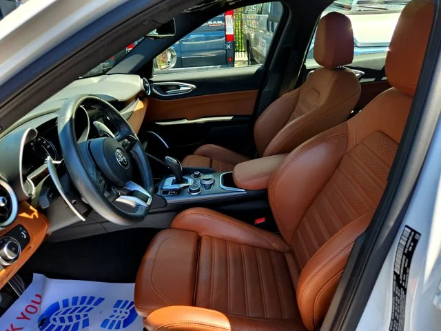 SEMINUEVOS ALFA ROMEO Giulia at Columbus in Bob Caldwell Chrysler Jeep Dodge Ram
