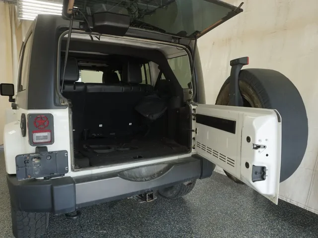 SEMINUEVOS Jeep Wrangler Unlimited a Estados en autogozo