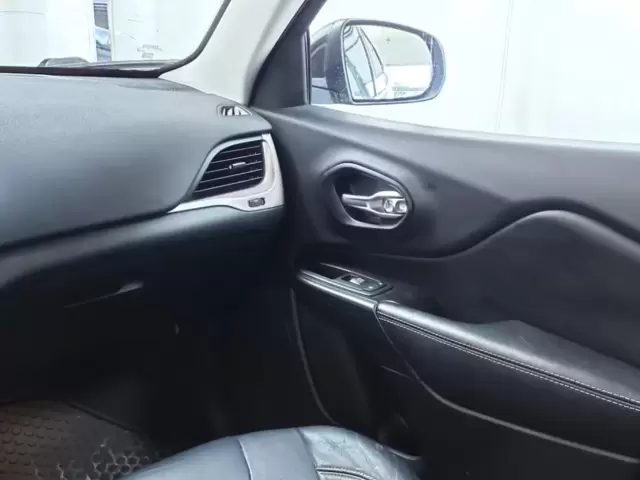 SEMINUEVOS Jeep Cherokee a Estados en autogozo