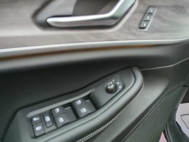 Nuevos JEEP GRAND CHEROKEE à Estados chez autogozo