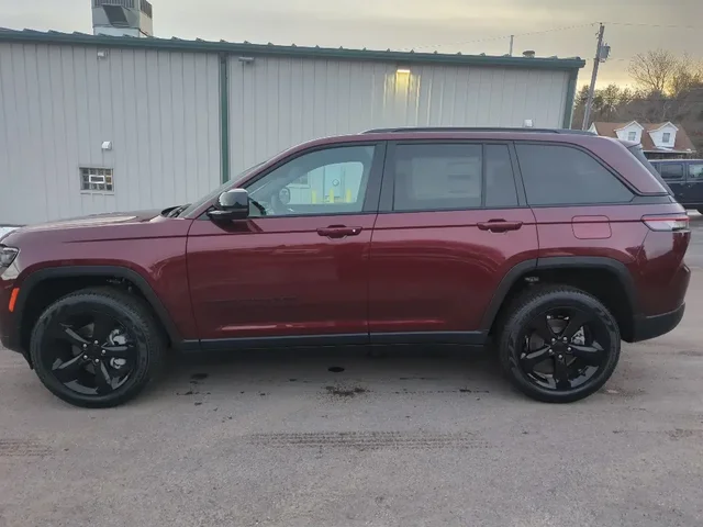 Nuevos JEEP GRAND CHEROKEE à Estados chez autogozo