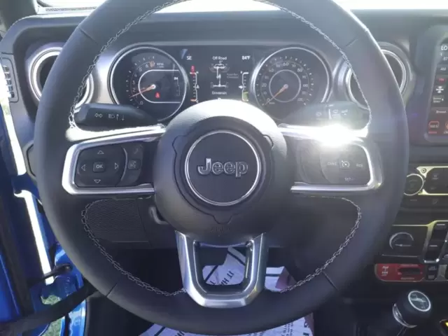 Nuevos JEEP GLADIATOR à Estados chez autogozo