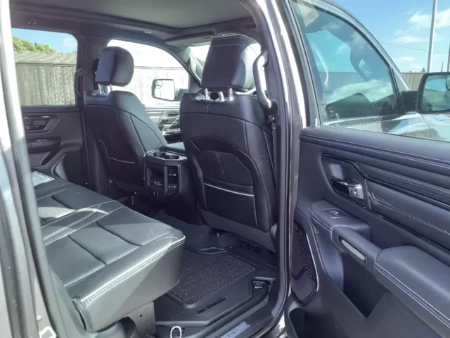 Nuevos RAM 1500 à Estados chez autogozo