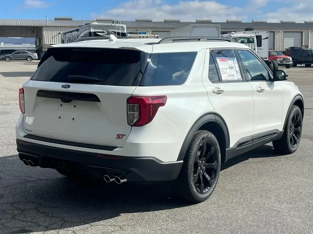 Nuevos FORD EXPLORER à Estados chez autogozo