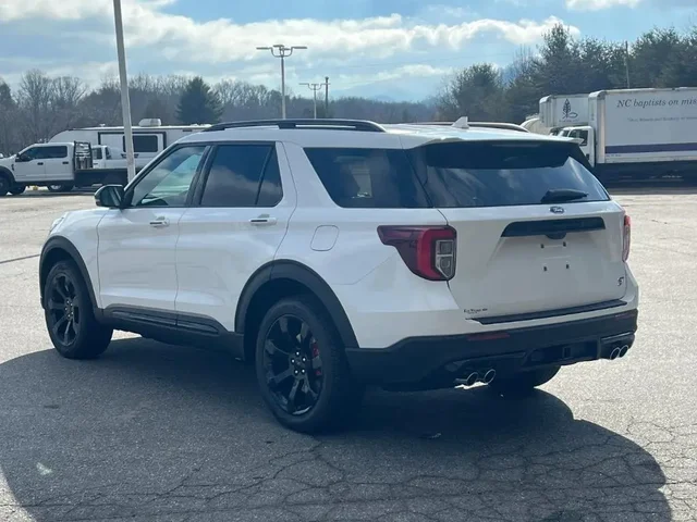 Nuevos FORD EXPLORER à Estados chez autogozo