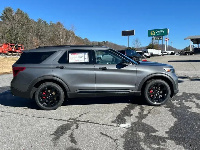 Nuevos FORD EXPLORER à Estados chez autogozo