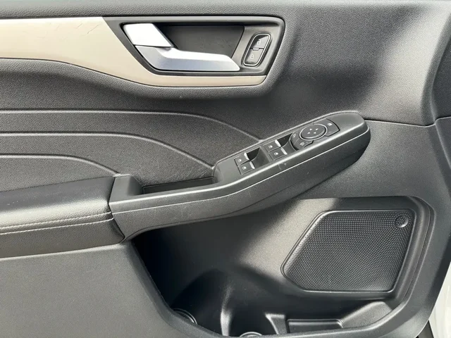SEMINUEVOS Ford Escape Hybrid a Estados en autogozo