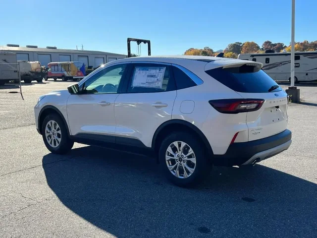 Nuevos FORD ESCAPE à Estados chez autogozo