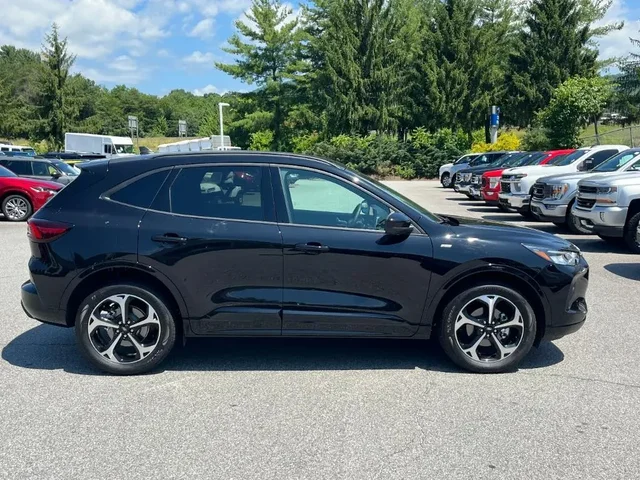 Nuevos FORD ESCAPE à Estados chez autogozo