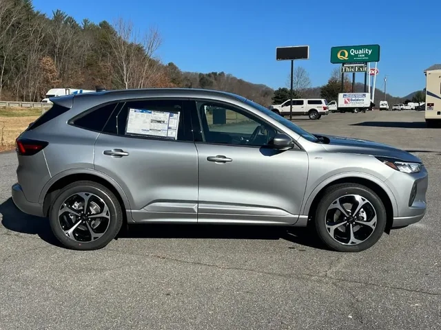 Nuevos FORD ESCAPE à Estados chez autogozo