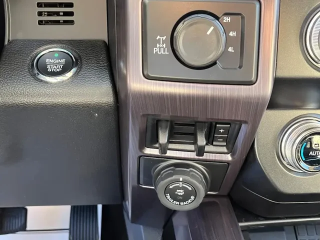 SEMINUEVOS Ford F-350 Super Duty a Estados en autogozo