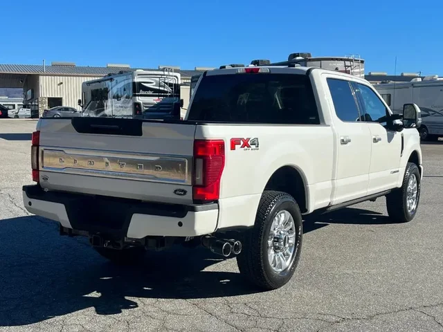 SEMINUEVOS Ford F-350 Super Duty a Estados en autogozo
