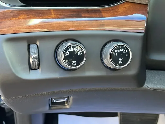 SEMINUEVOS Cadillac Escalade ESV a Estados en autogozo