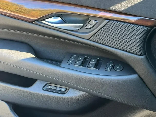 SEMINUEVOS Cadillac Escalade ESV a Estados en autogozo